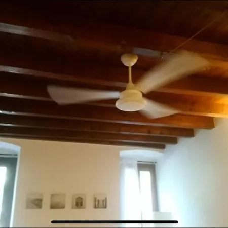Adorabile E Accogliente Mini A 300m Dalla Loggia Apartamento